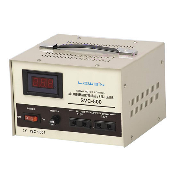 Digital high-precision voltage regulator